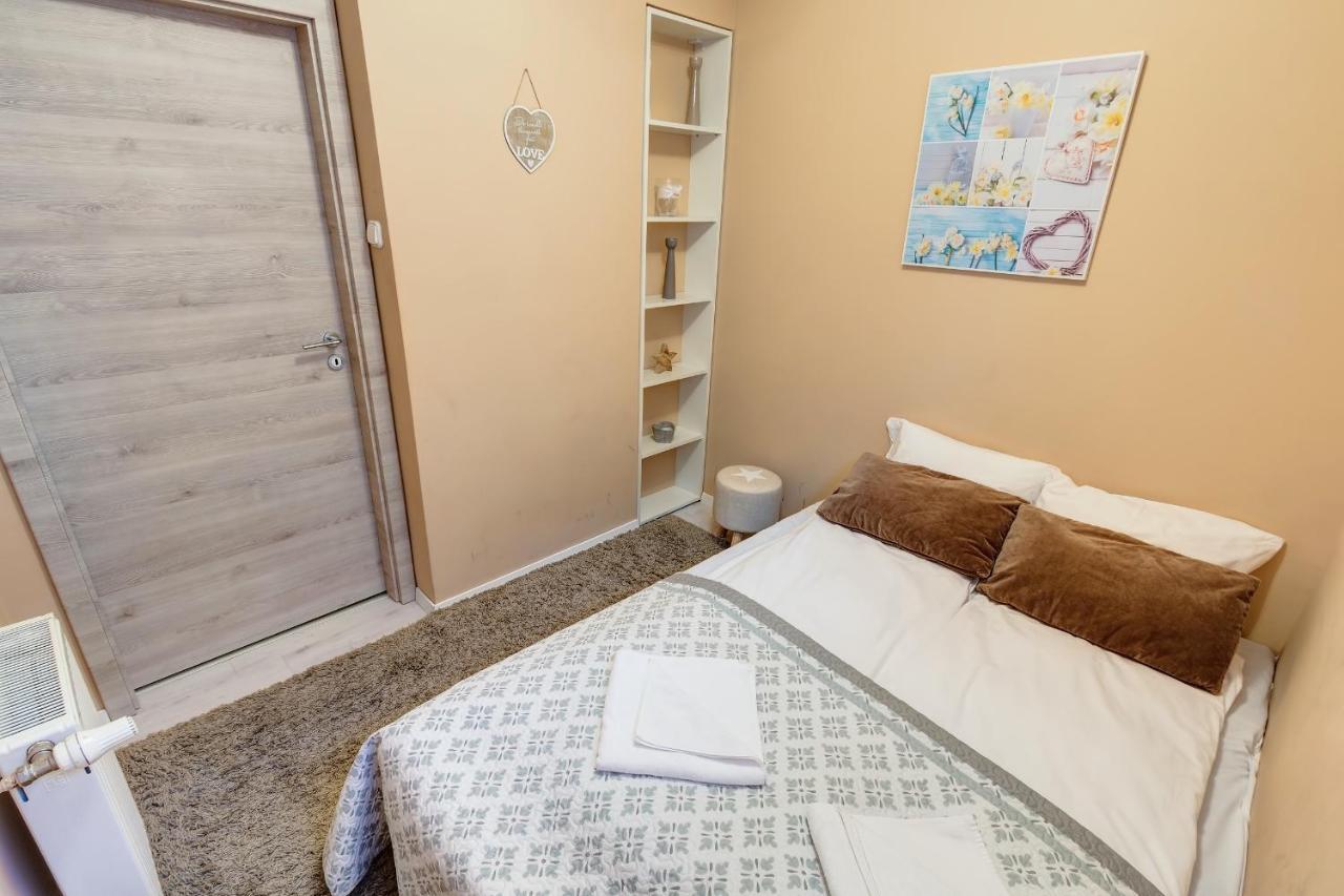 Victor Hugo Apartment บูดาเปสต์ ภายนอก รูปภาพ