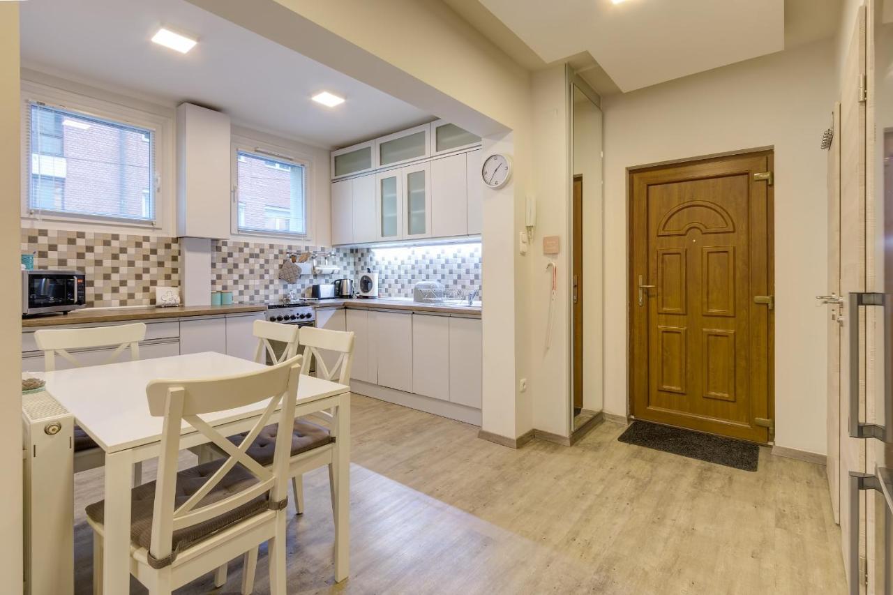 Victor Hugo Apartment บูดาเปสต์ ภายนอก รูปภาพ